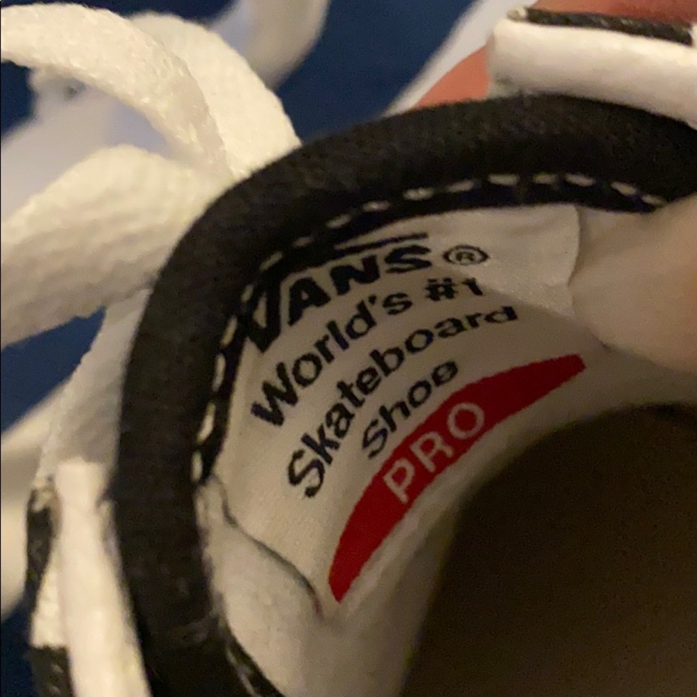 Custom vans - Picture 4 of 4